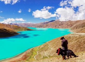 Khám phá vẻ đẹp huyền bí của hồ thiêng Yamdrok khi du lịch Tây Tạng